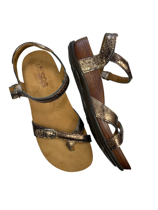 SAS Shoes - SAS Sandals Pampa Fantasia Womens Size 9 Wide Copper Gold Crinkle strap sandals